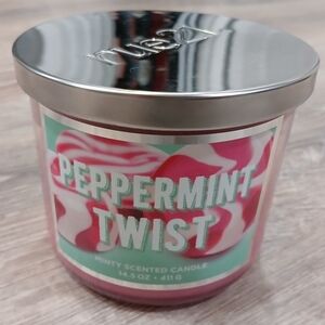 Rue21 Peppermint Twist Candle - Pink and White